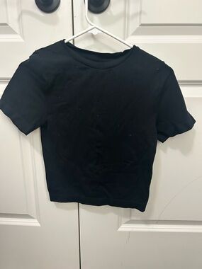 all in motion Black Crop Tee